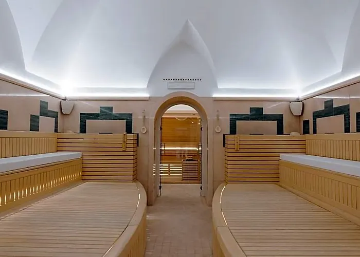 Spalletti Trivelli - Small Luxury Of The World Maison d'hôtes